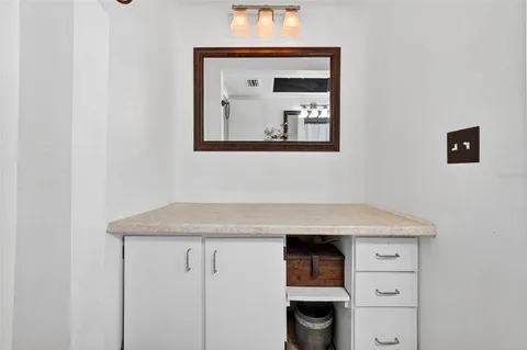 $379,900 | 405 West Seminole Drive, Venice, FL 34293