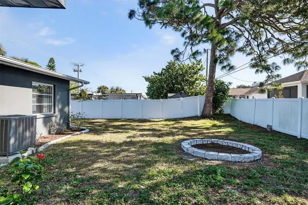 $350,000 | 405 West Seminole Drive, Venice, FL 34293