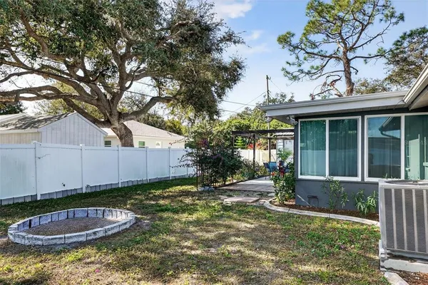 $350,000 | 405 West Seminole Drive, Venice, FL 34293