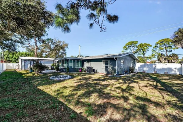 $350,000 | 405 West Seminole Drive, Venice, FL 34293
