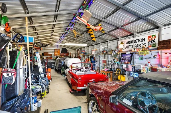 $350,000 | 405 West Seminole Drive, Venice, FL 34293