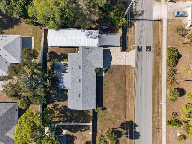 $379,900 | 405 West Seminole Drive, Venice, FL 34293