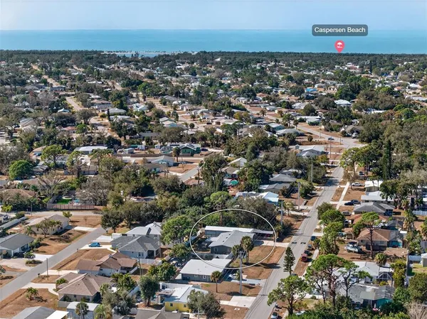 $350,000 | 405 West Seminole Drive, Venice, FL 34293