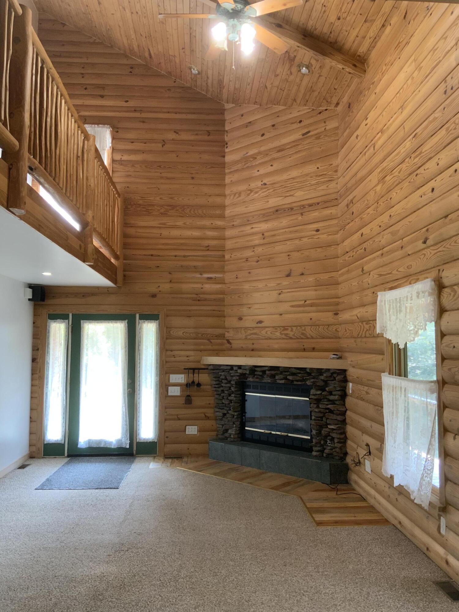 389 McGaha Chapel Road Cosby, TN 37722 - Photo 11 of 40 Living Room