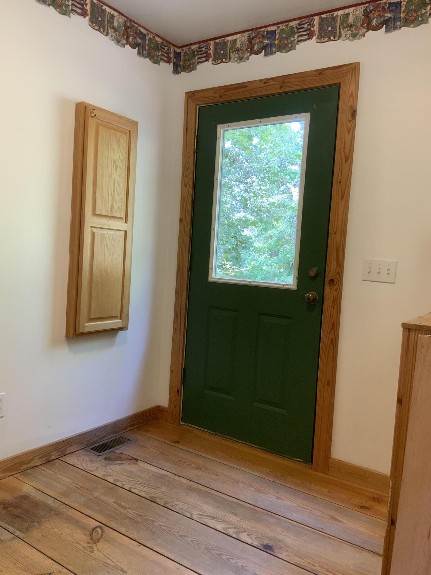 389 McGaha Chapel Road Cosby, TN 37722 - Photo 15 of 40 Laundry / Utility