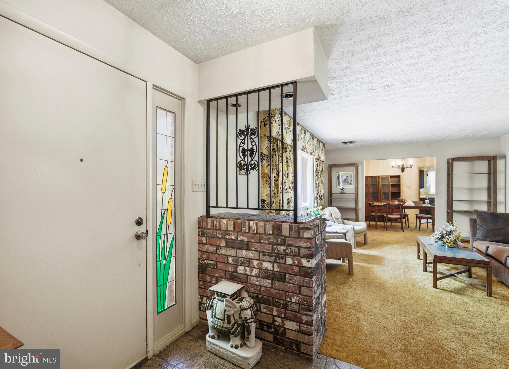 2270 Liverpool Point Road Nanjemoy, MD 20662 - Photo 6 of 39 Entryway leading to living room