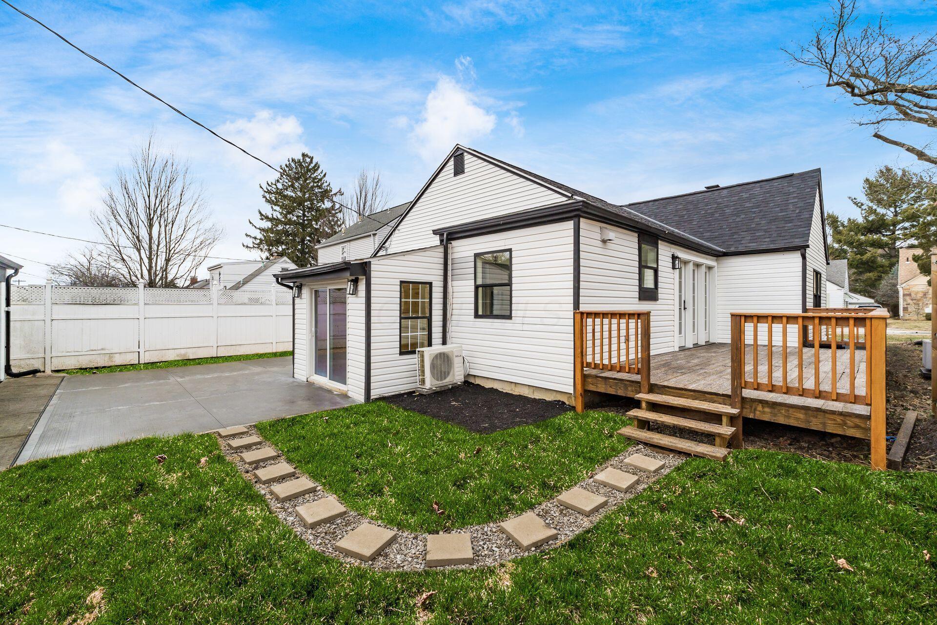 409 Fallis Road Columbus, OH 43214 - Photo 43 of 46 046_ Rd Columbus OH 43214 USA