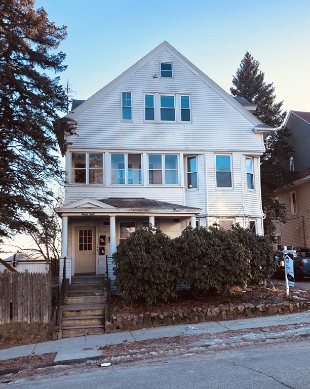 38 Stoneland Road Worcester, MA 01603 - Photo 2 of 29 Gallery Image 2