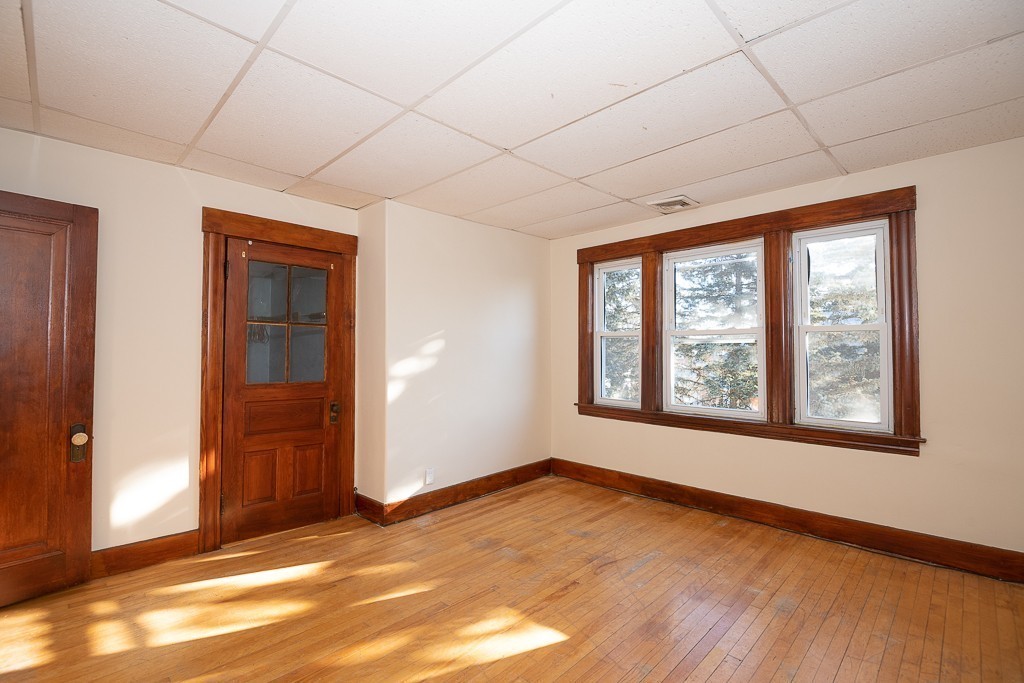 38 Stoneland Road Worcester, MA 01603 - Photo 6 of 29 Gallery Image 6