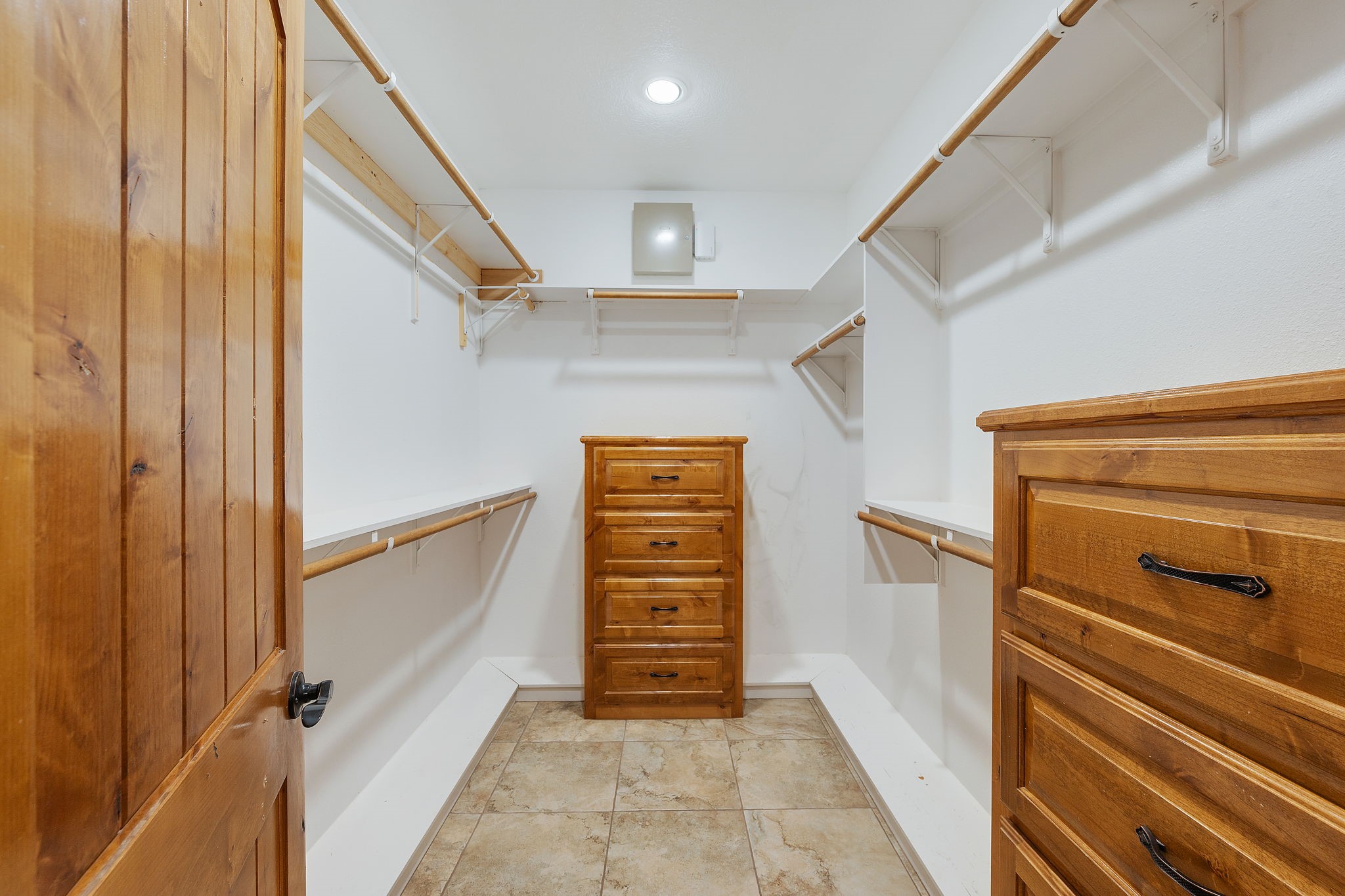 7754 Edge Cut Off Road Hearne, TX 77859 - Photo 18 of 50 a view of walk in closet