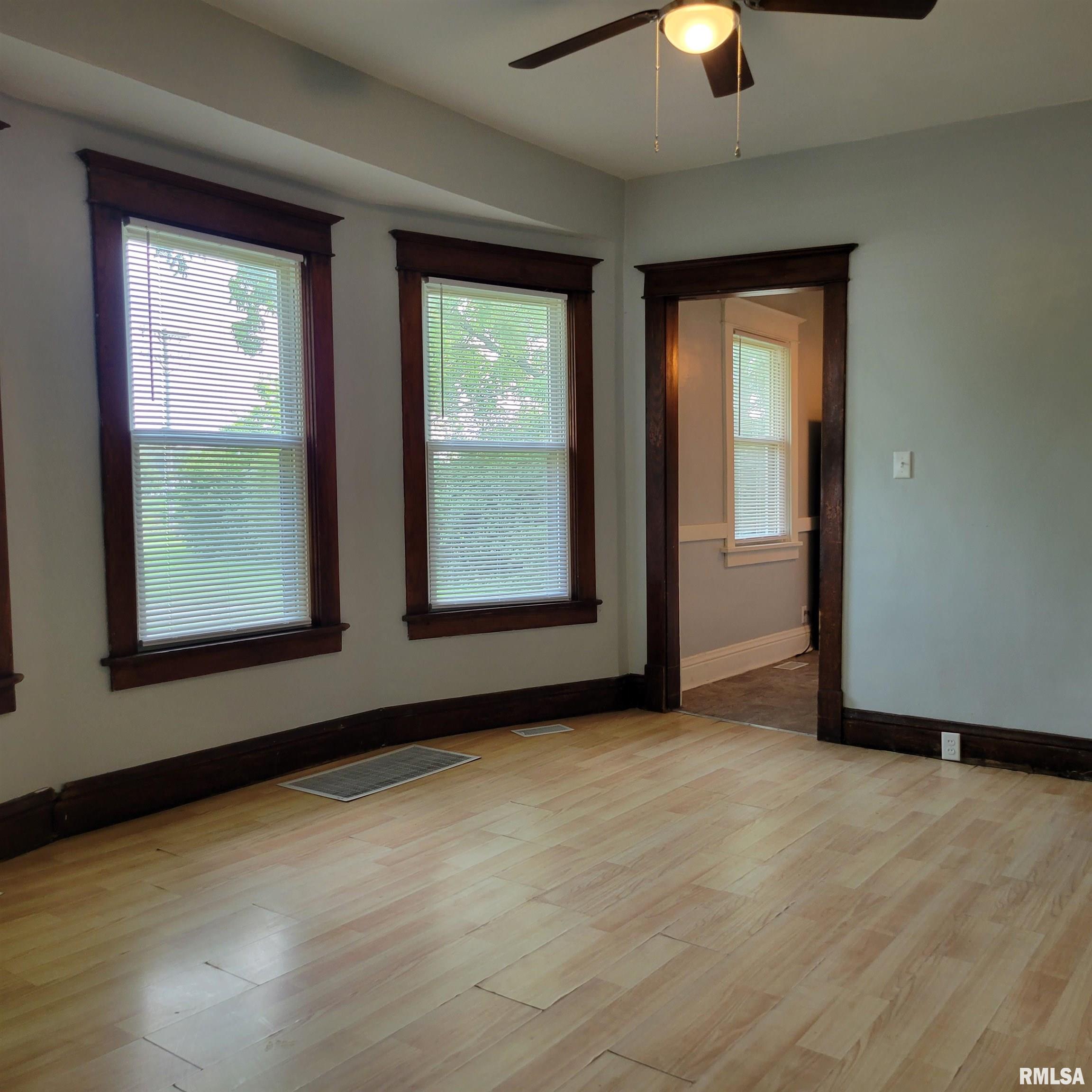 900 East Stanford Avenue Springfield, IL 62703 - Photo 7 of 21 Gallery Image 7