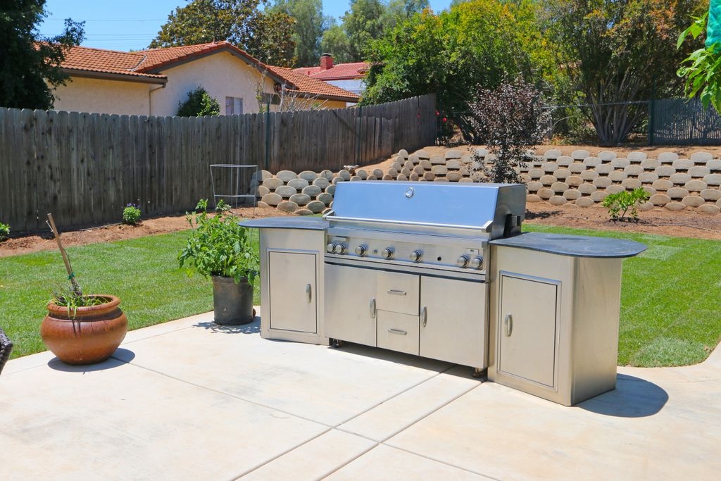 1611 Calavo Road Fallbrook, CA 92028 - Photo 22 of 25