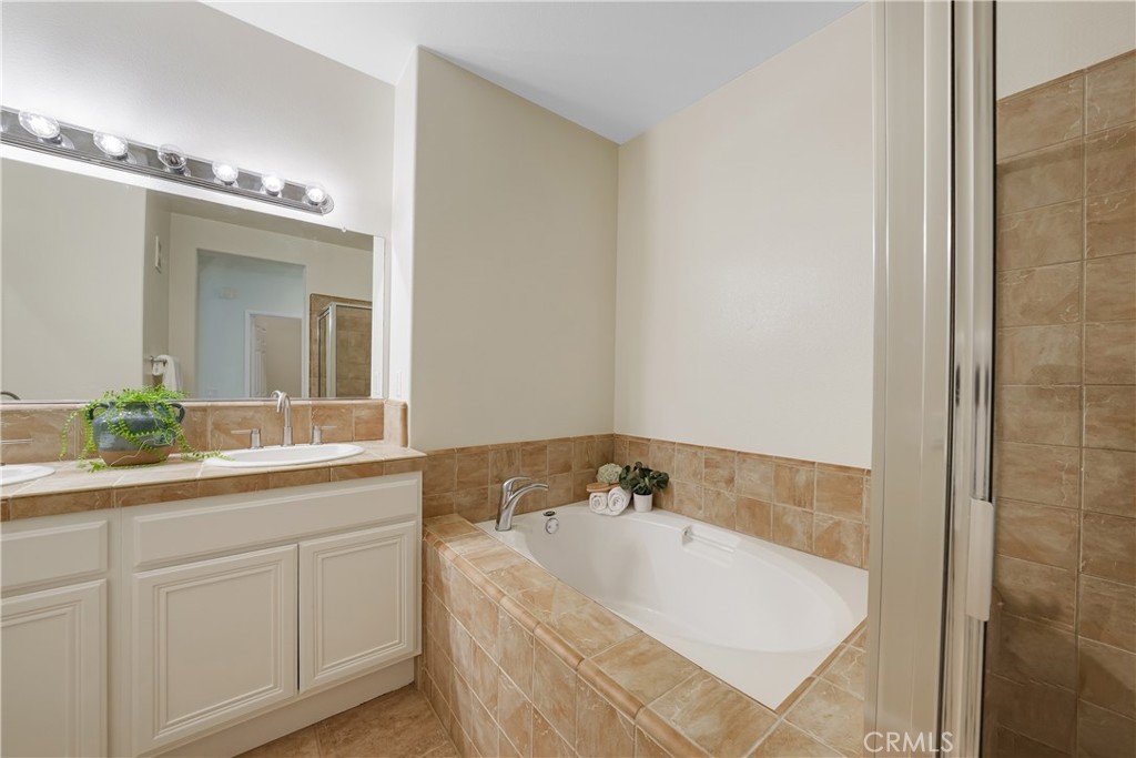 5 Lynde Street Ladera Ranch, CA 92694 - Photo 23 of 50 Primary bathroom