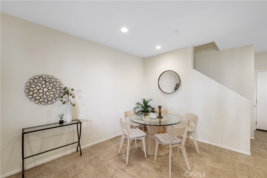 5 Lynde Street Ladera Ranch, CA 92694 - Photo 10 of 50 Dining area
