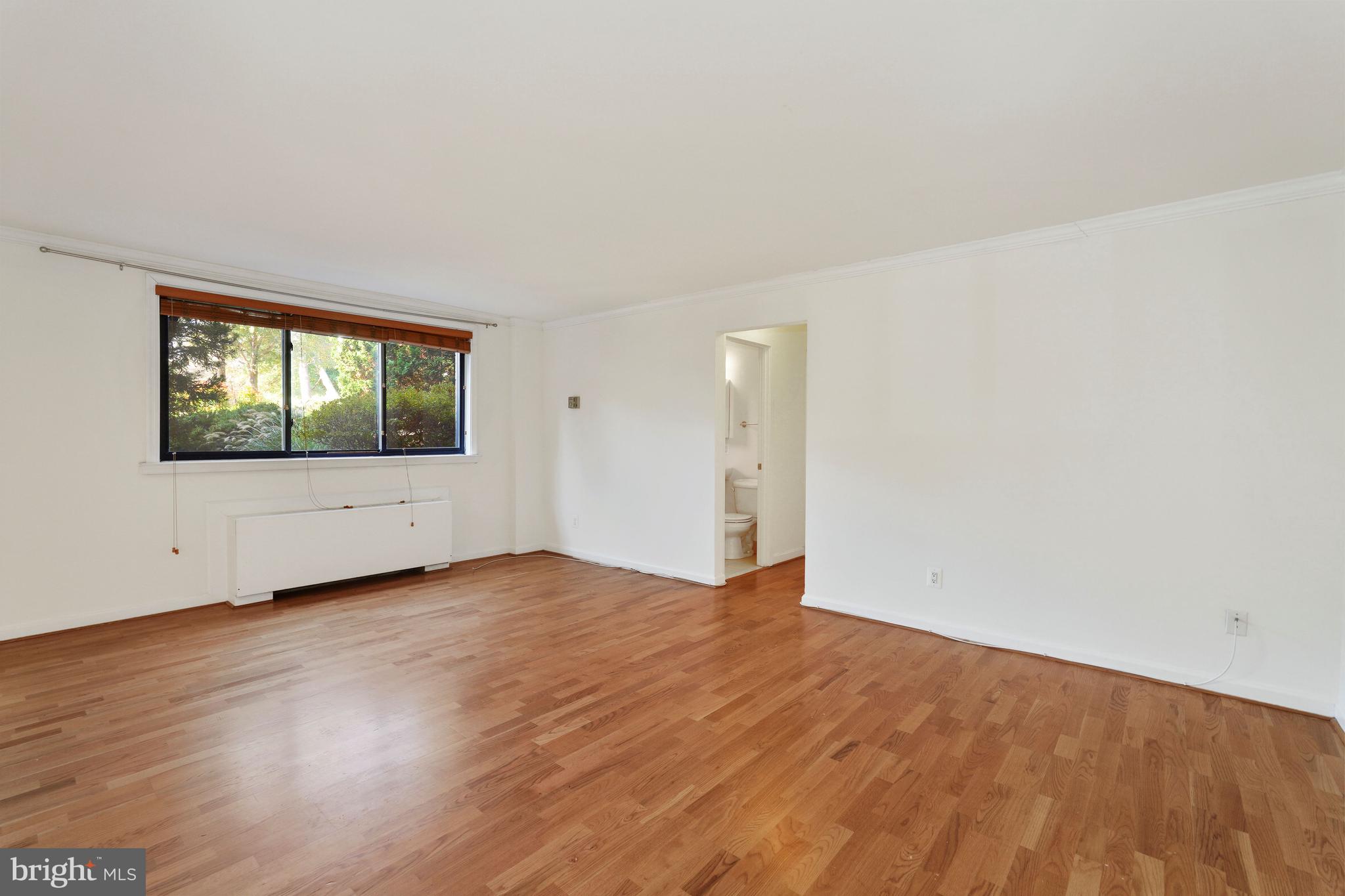 2725 39th Street Northwest, Unit 201 Washington, DC 20007 - Photo 12 of 40 Living Area