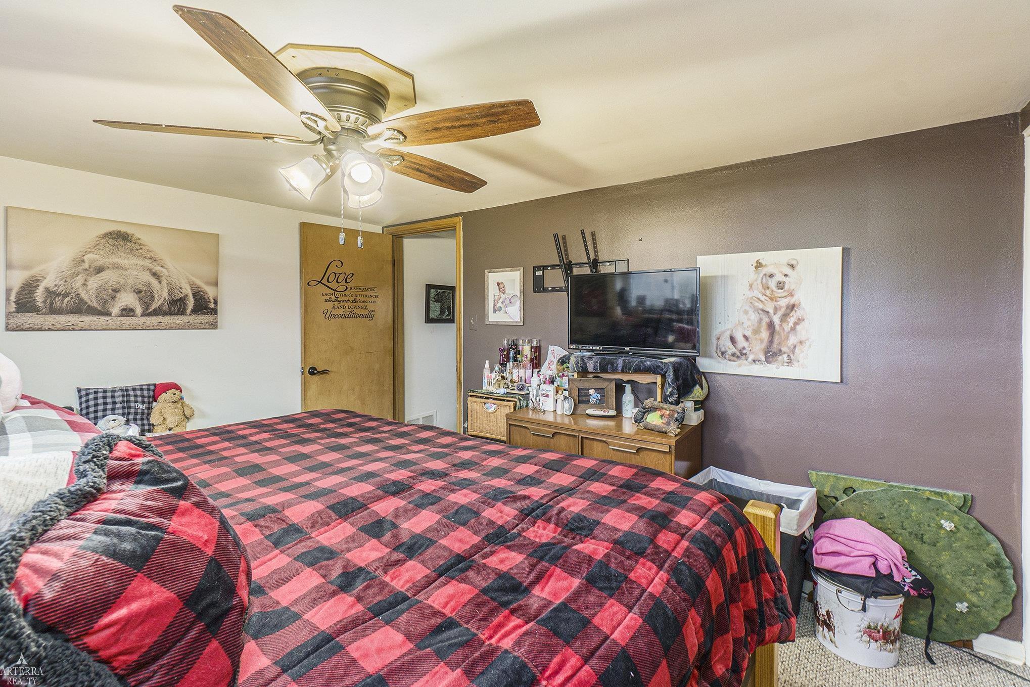 33155 Garfield Road Fraser, MI 48026 - Photo 8 of 25