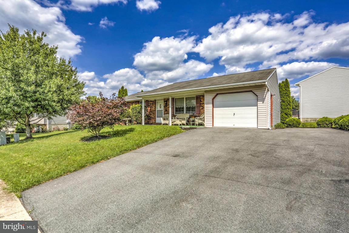 9 Spring House Lane Denver, PA 17517 - Photo 3 of 27 Gallery Image 3