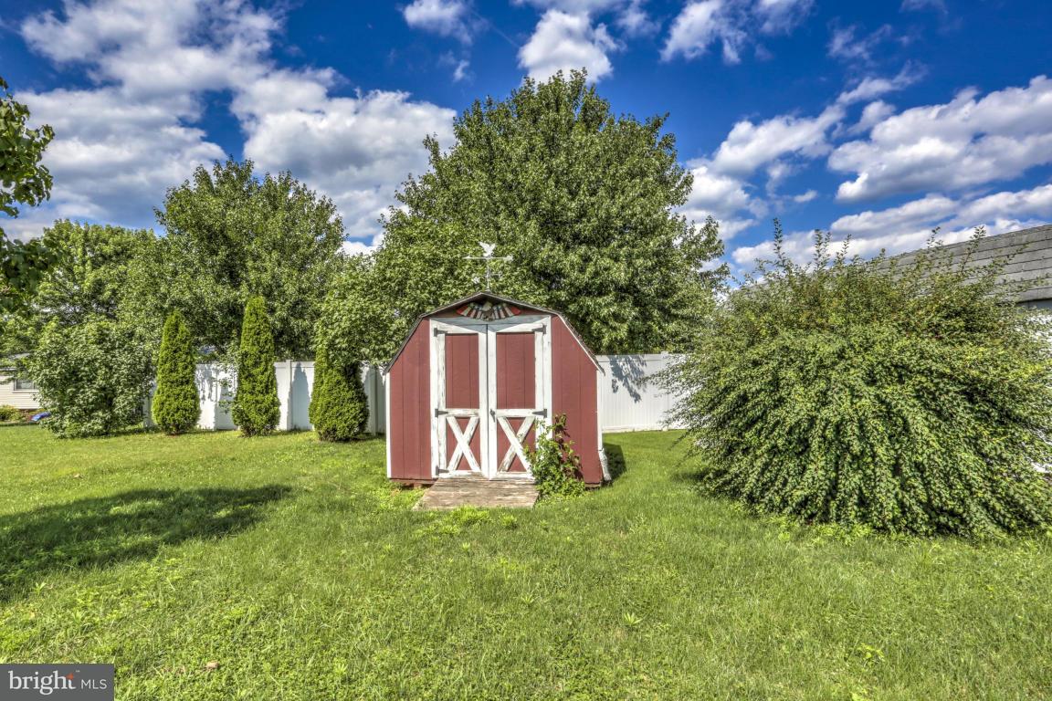9 Spring House Lane Denver, PA 17517 - Photo 8 of 27 Gallery Image 8