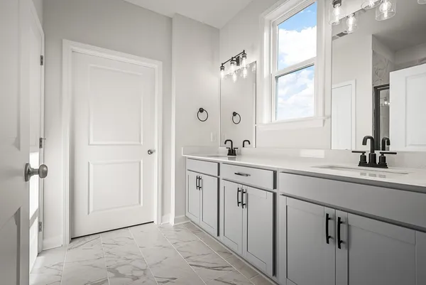 $474,990 | 1926 Hildebrand Lane, Columbia, TN 38401