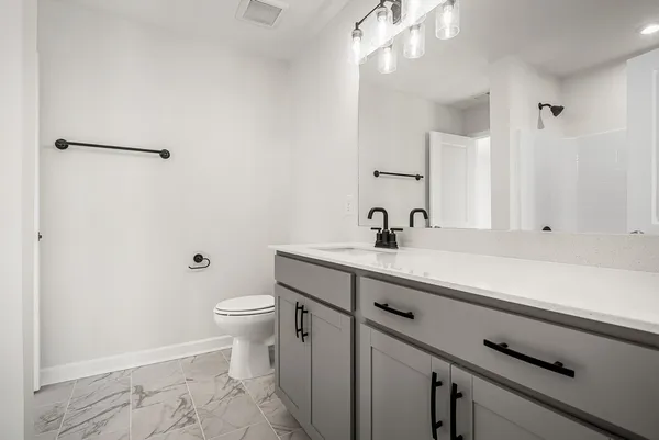 $474,990 | 1926 Hildebrand Lane, Columbia, TN 38401