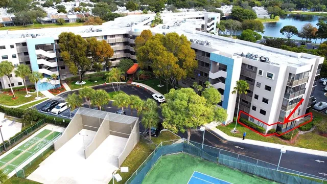 $239,000 | 1101 Colony Point Circle, Unit 123, Pembroke Pines, FL 33026