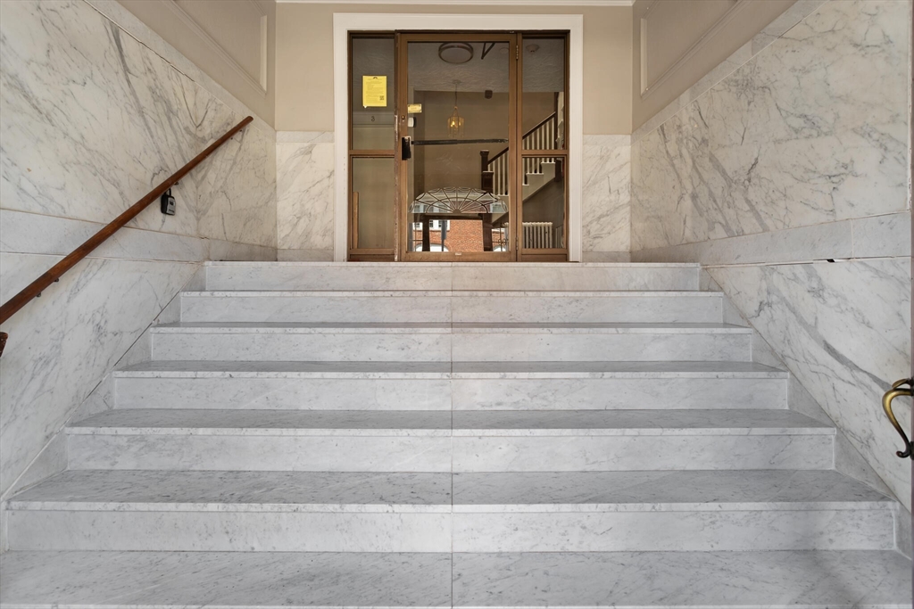 100 Lanark Road, Unit 6 Boston, MA 02135 - Photo 4 of 25 Gallery Image 4