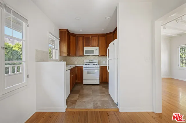 $2,550 | 1009 South Bedford Street, Los Angeles, CA 90035