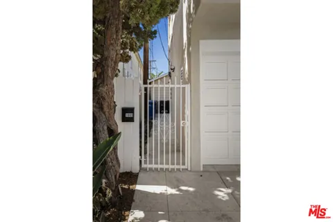 $2,550 | 1009 South Bedford Street, Los Angeles, CA 90035