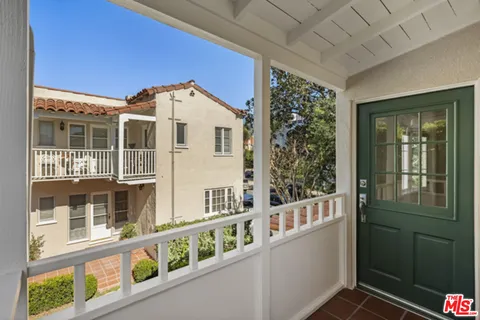 $2,550 | 1009 South Bedford Street, Los Angeles, CA 90035