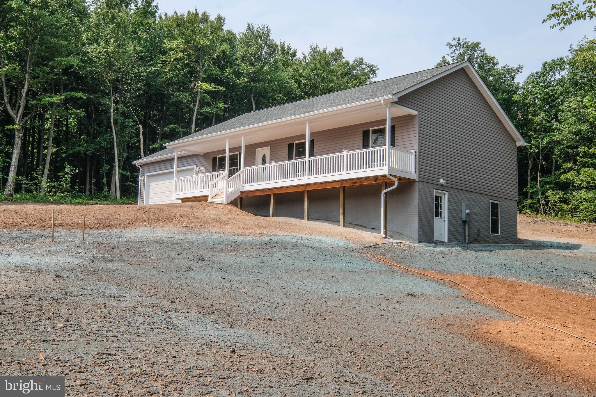 61 Lee Ridge Lane Front Royal, VA 22630 - Photo 5 of 58 Gallery Image 5