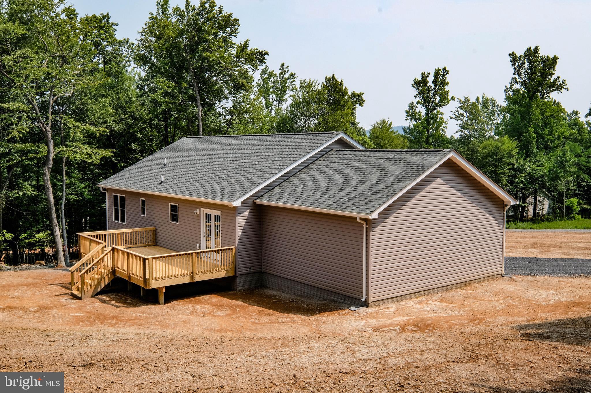 61 Lee Ridge Lane Front Royal, VA 22630 - Photo 6 of 58 Gallery Image 6