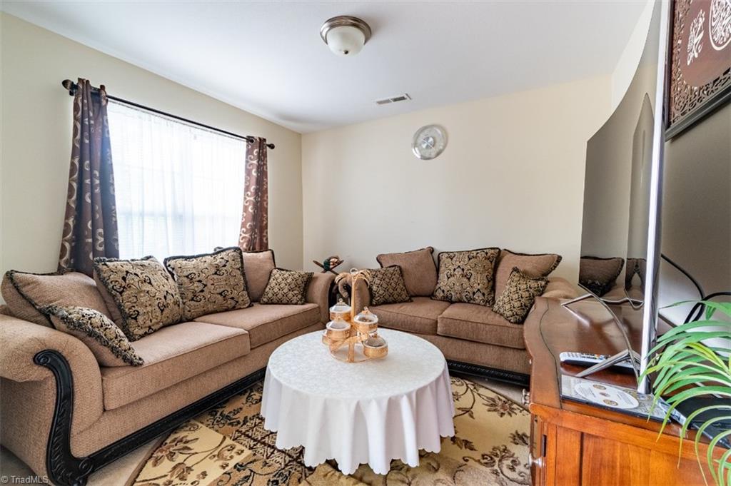 4806 Clarkson Road Greensboro, NC 27410 - Photo 3 of 17 Gallery Image 3