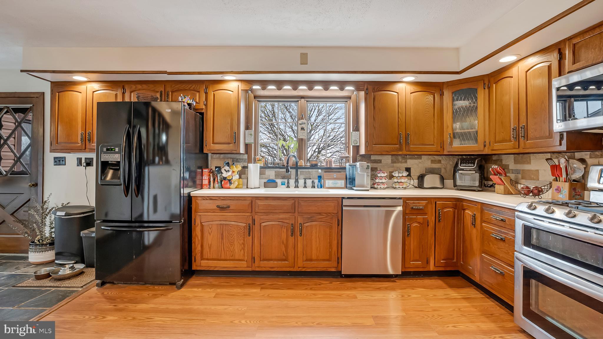 332 Blue Rocks Road Lenhartsville, PA 19534 - Photo 9 of 109 upgraded counter tops & built-in sink