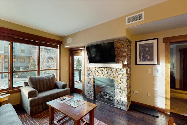 $789,000 | 1175 Bangtail Way, Unit 2112, Steamboat Springs, CO 80487