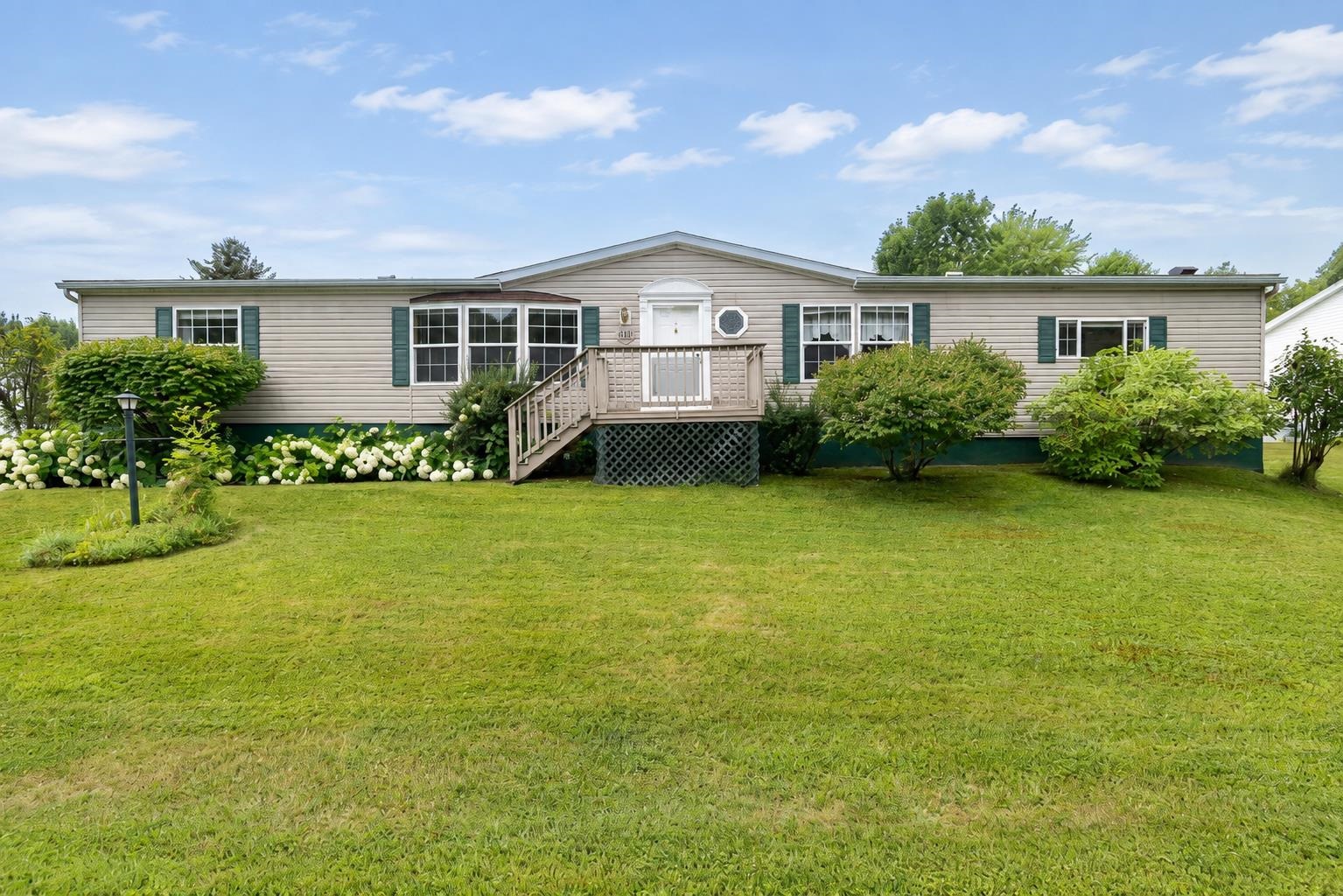611 Meadowbend Road Williston, VT 05495 - Photo 1 of 49 Gallery Image 1