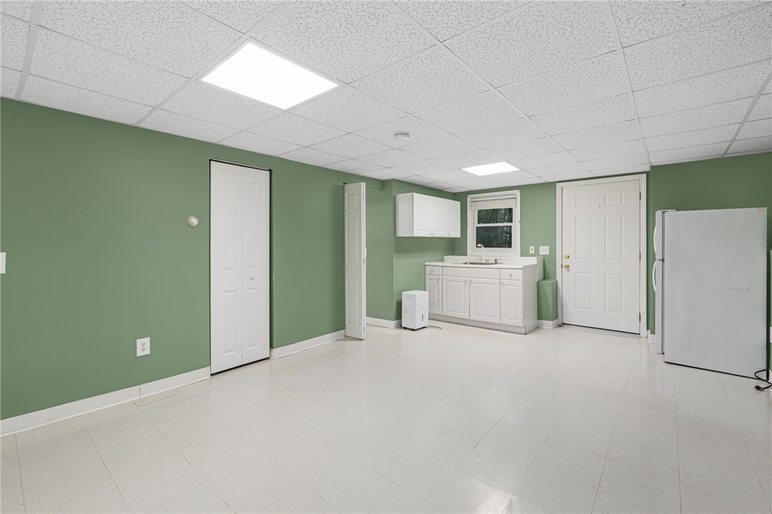 637 Read School House Road Coventry, RI 02816 - Photo 35 of 47