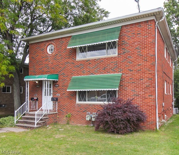 2918 Snow Road Cleveland, OH 44134 - Photo 1 of 28