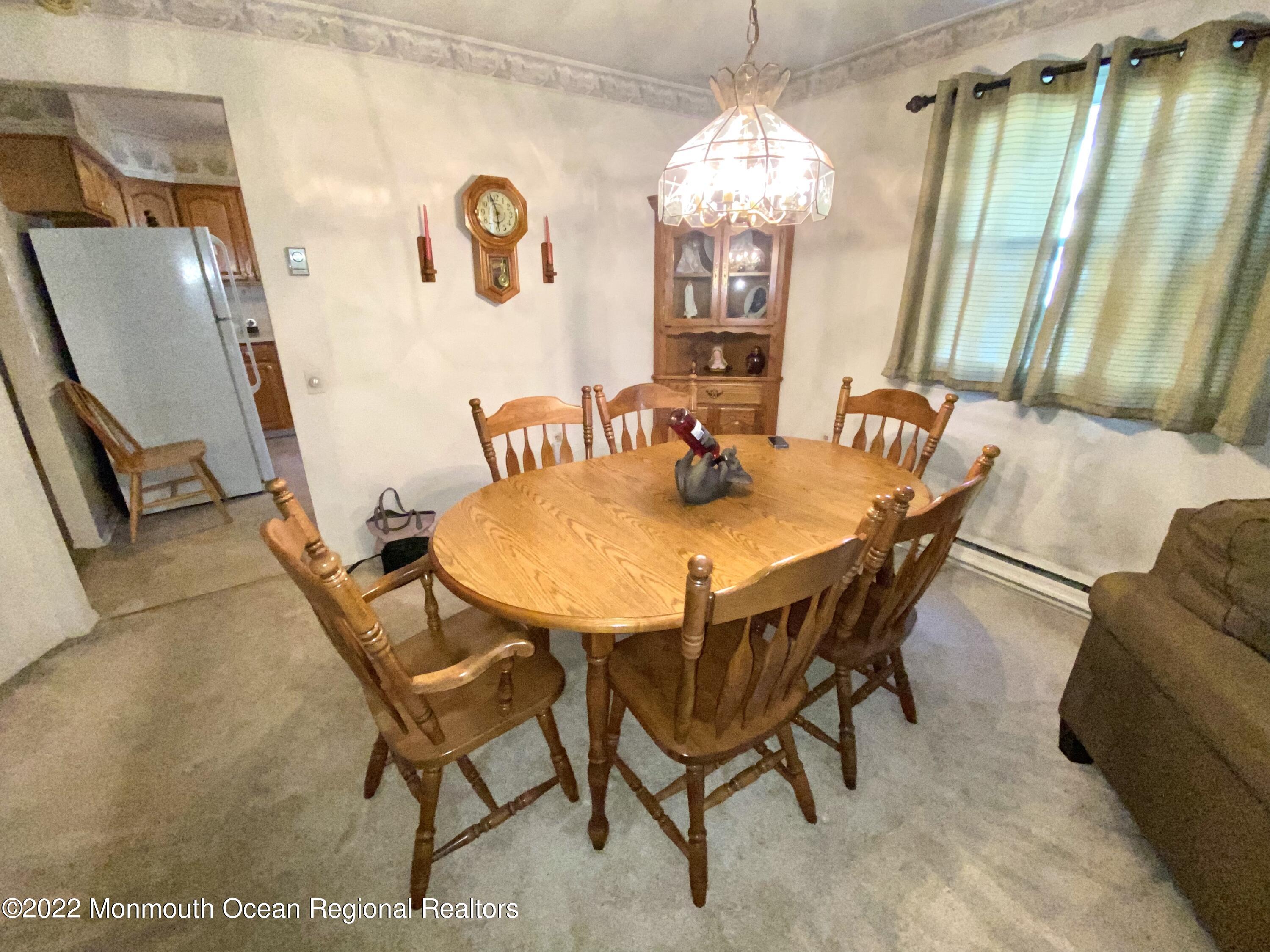 141 B Sunset Road Whiting, NJ 08759 - Photo 5 of 9 Dining Area