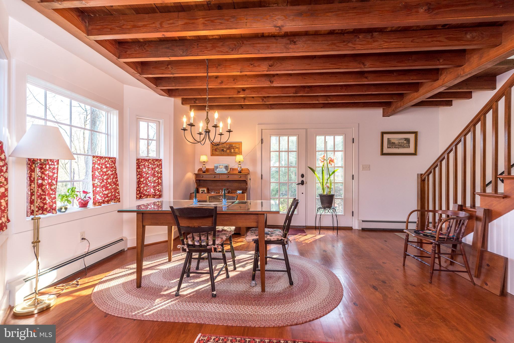 213 River Road Pipersville, PA 18947 - Photo 11 of 37 Dining Room