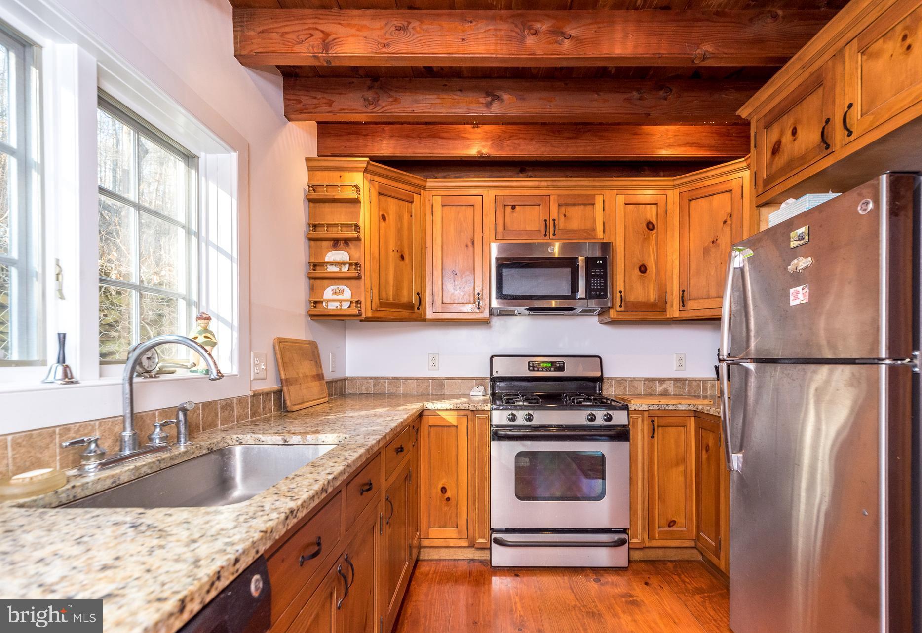 213 River Road Pipersville, PA 18947 - Photo 16 of 37 Kitchen carries through hardwood floors