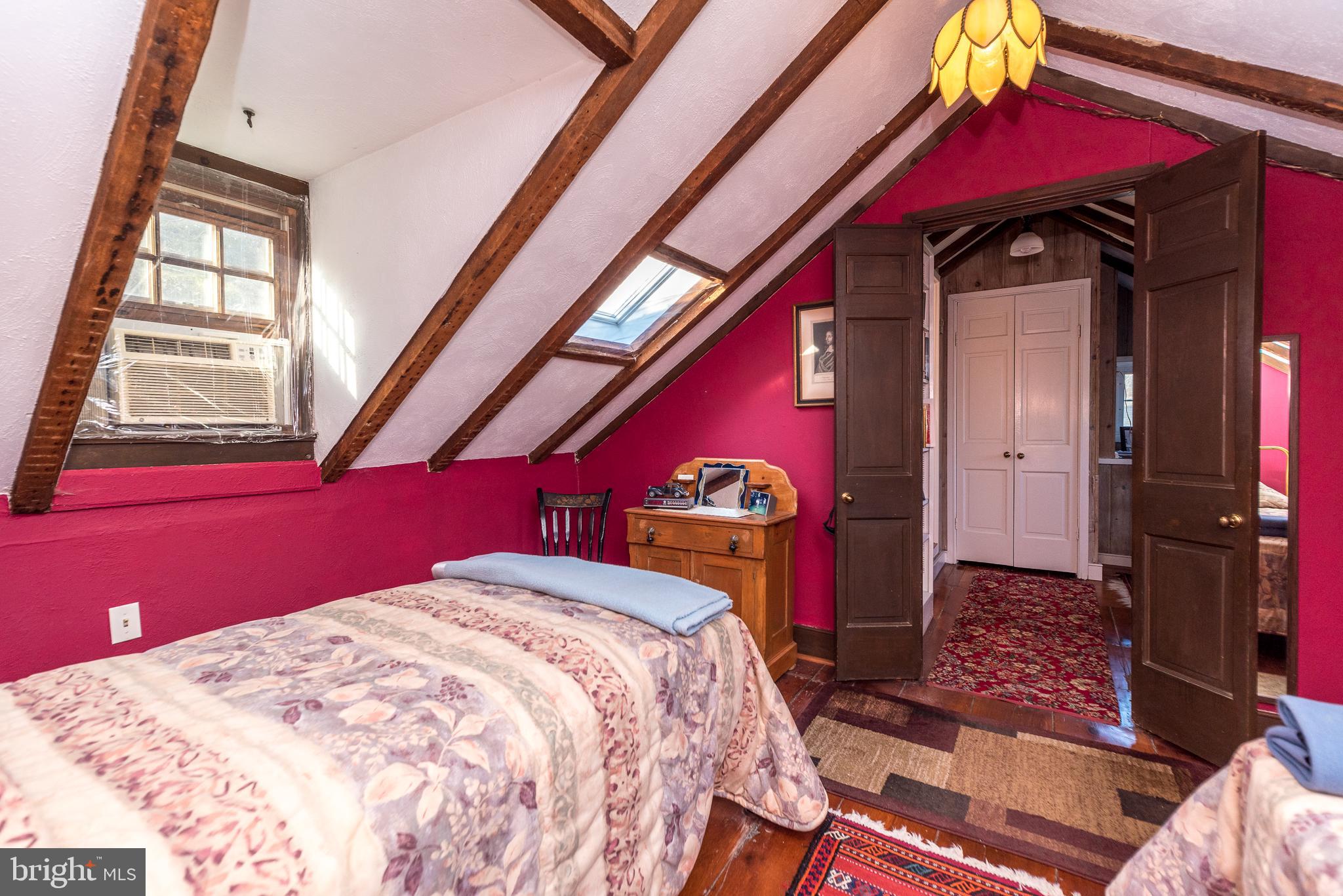 213 River Road Pipersville, PA 18947 - Photo 27 of 37 2nd Bedroom Suite
