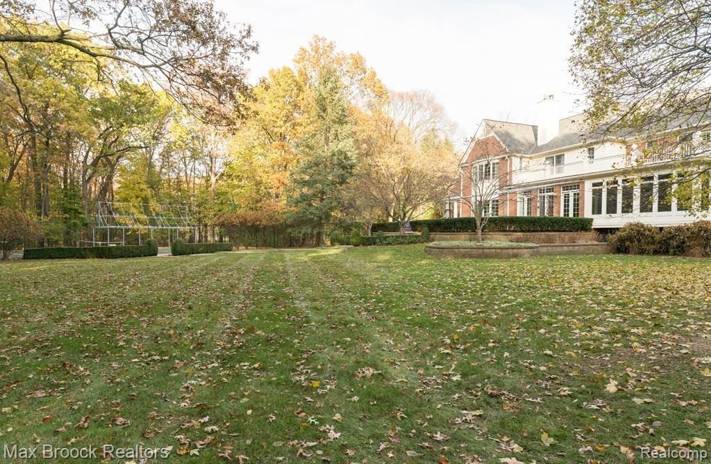 1201 Trowbridge Road Bloomfield Hills, MI 48304 - Photo 51 of 58 1201TrowbridgeRd-51.jpg