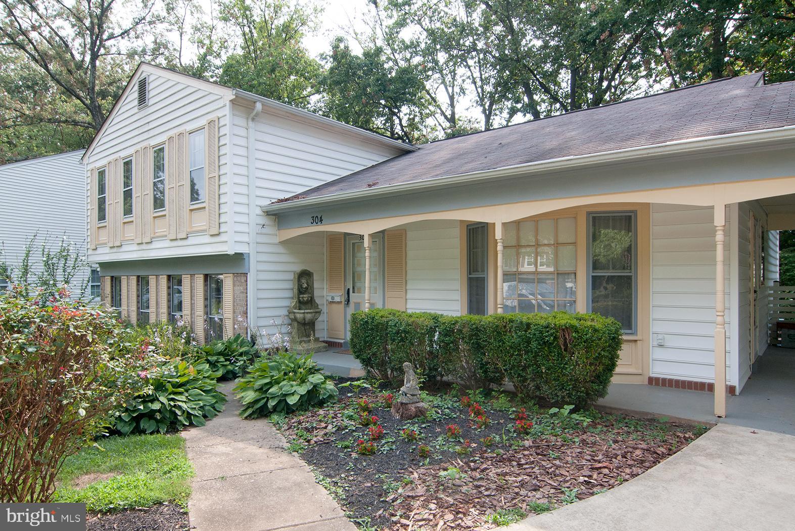 304 Summit Hall Road Gaithersburg, MD 20877 - Photo 2 of 27