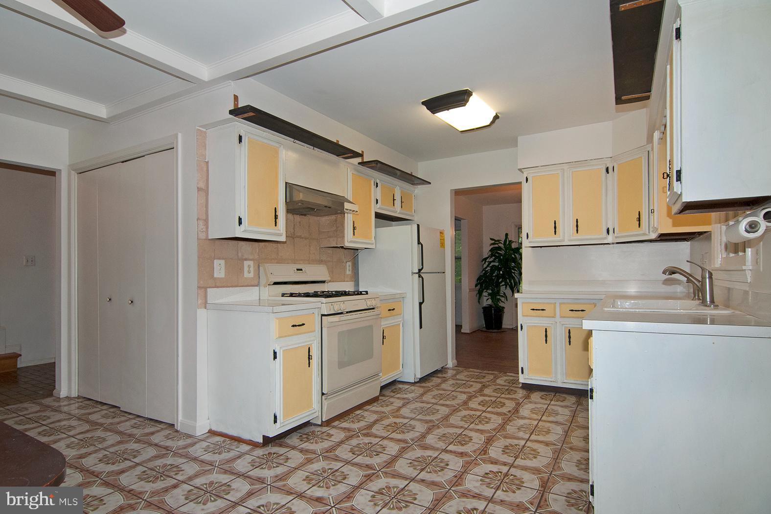 304 Summit Hall Road Gaithersburg, MD 20877 - Photo 11 of 27