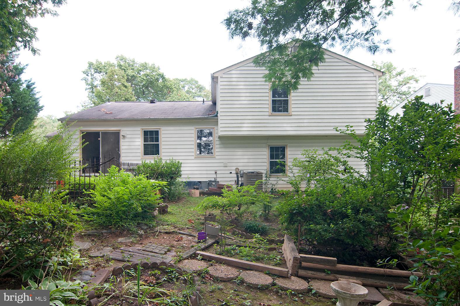 304 Summit Hall Road Gaithersburg, MD 20877 - Photo 4 of 27