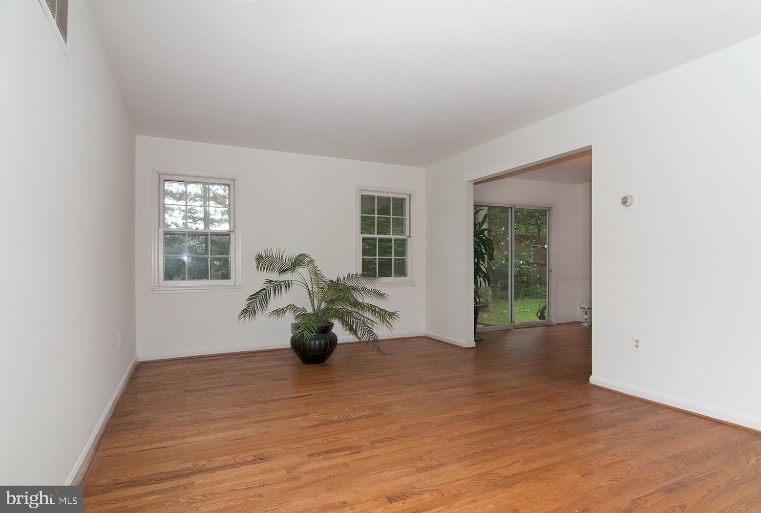 304 Summit Hall Road Gaithersburg, MD 20877 - Photo 6 of 27