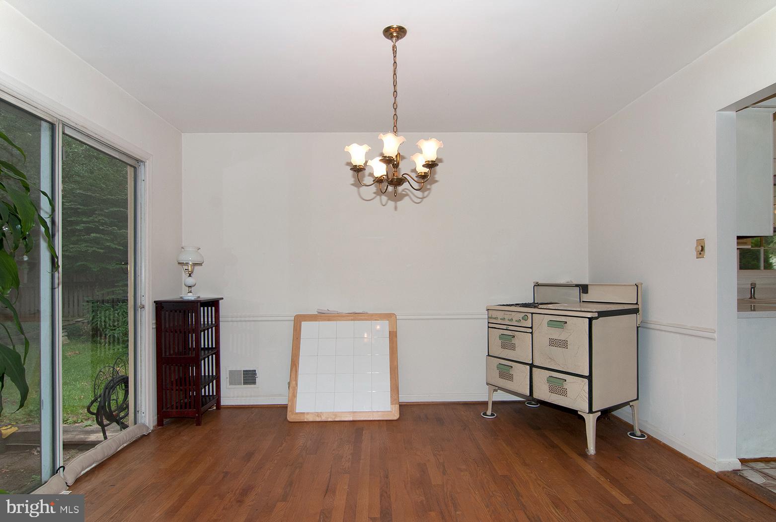 304 Summit Hall Road Gaithersburg, MD 20877 - Photo 8 of 27