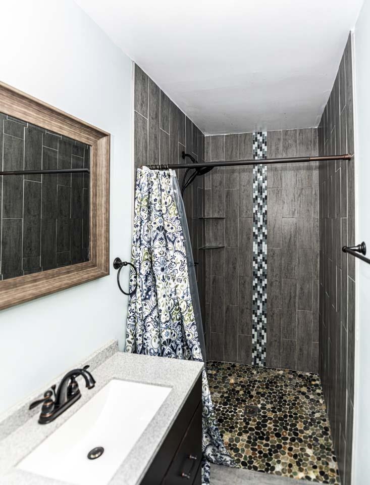 432 Cole Road Drummonds, TN 38023 - Photo 20 of 25 Custom Shower