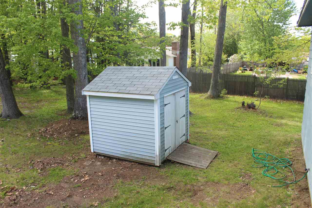477 Salmon Falls Road Rochester, NH 03867 - Photo 3 of 15
