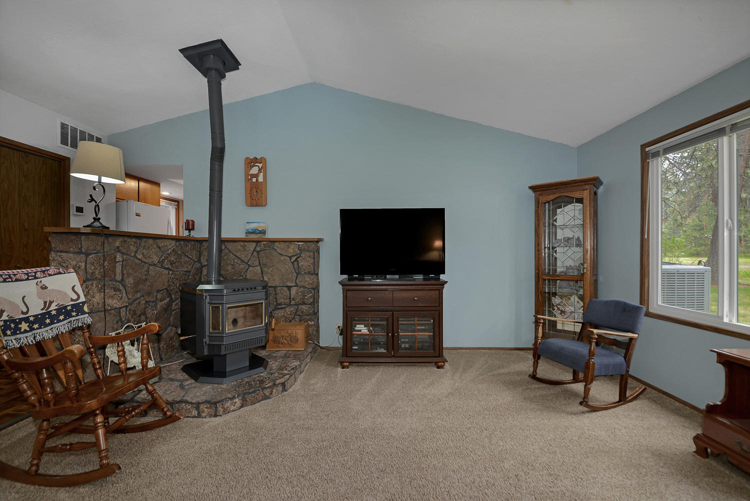18943 Baker Road Bend, OR 97702 - Photo 3 of 29 4